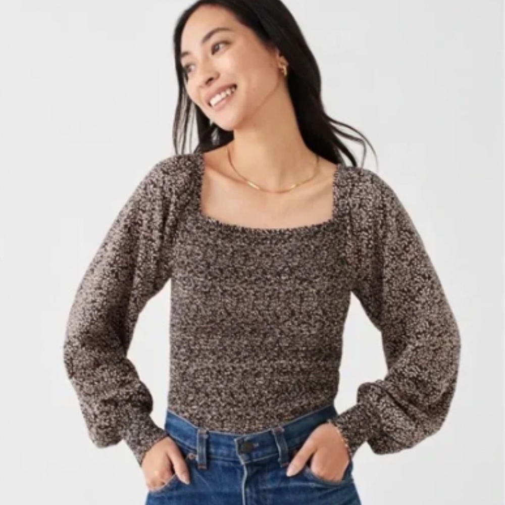 Faherty Beatrice Smocked in Leaf Batik Print